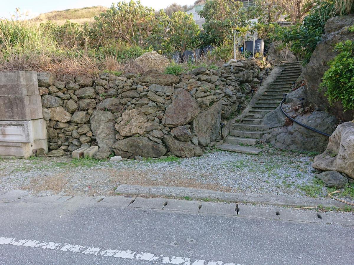 Maribu Beach House Onna Exterior foto